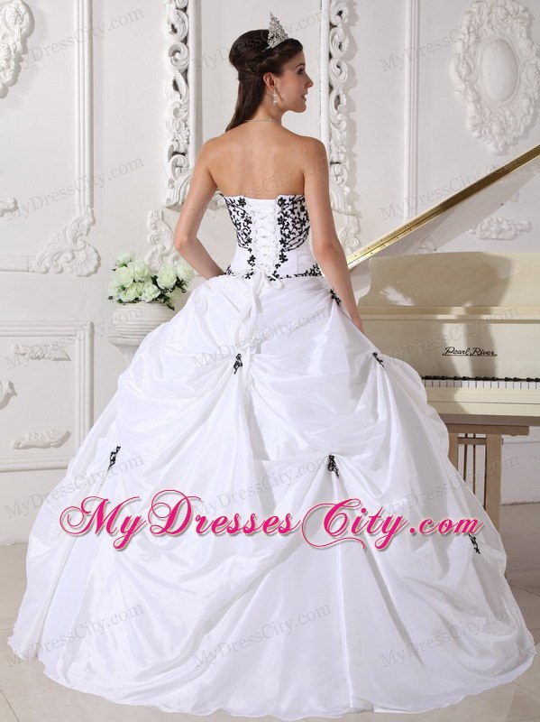 Tailor Made Taffeta Strapless Embroidery White Quinceanera Party Dress