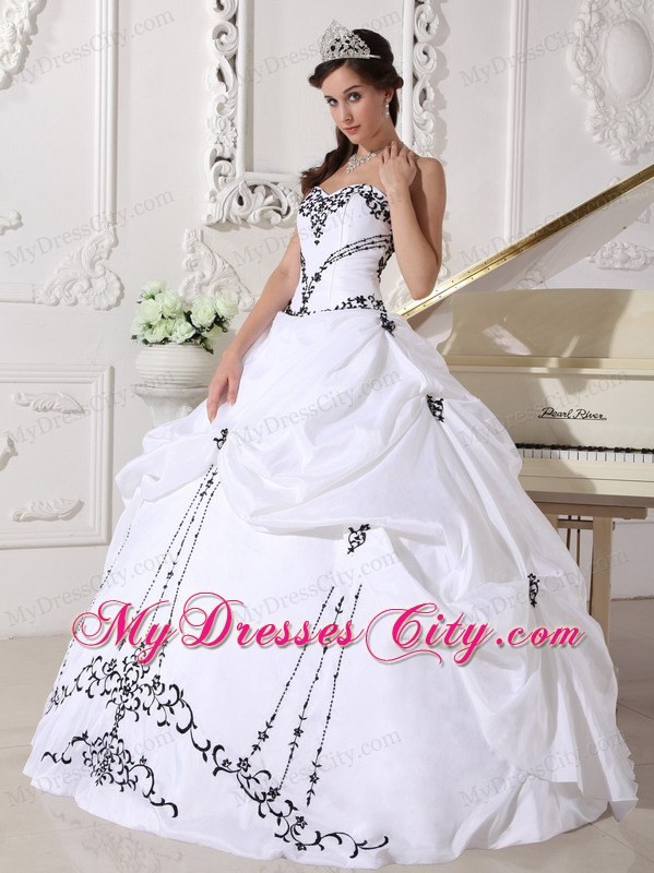 Tailor Made Taffeta Strapless Embroidery White Quinceanera Party Dress