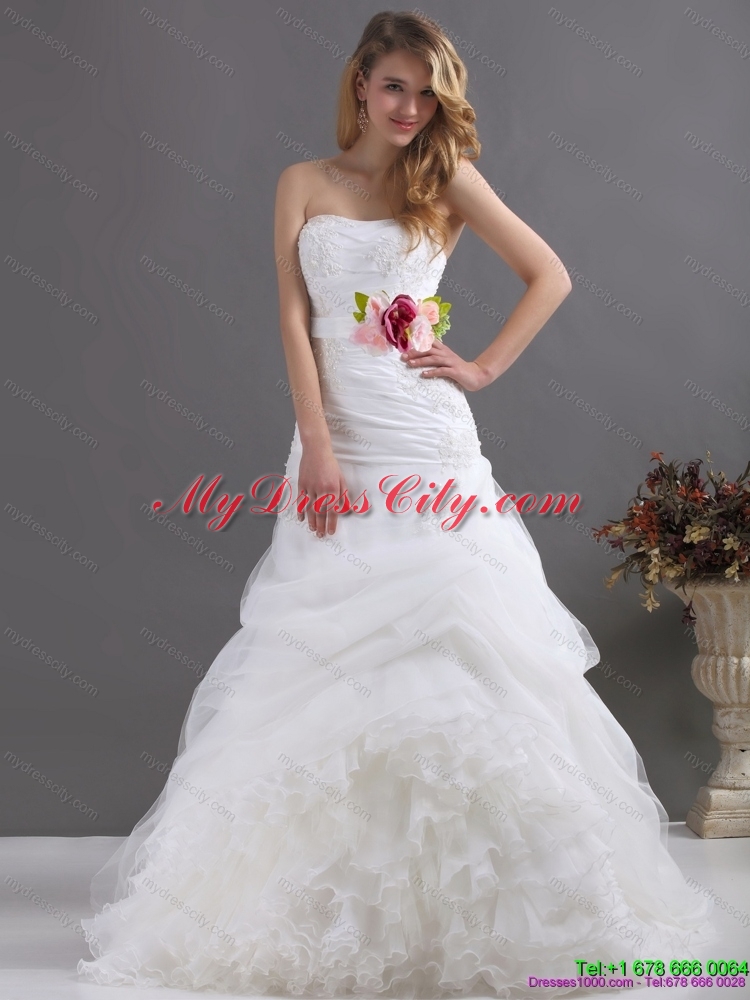 2015 Perfect Ruffles Strapless White Wedding Dresses with Hand Made Flower