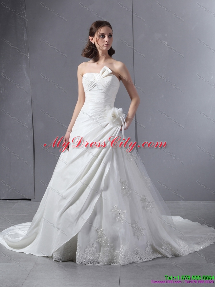 2015 Elegant Strapless Wedding Dress with Hand Made Flowers and Ruching