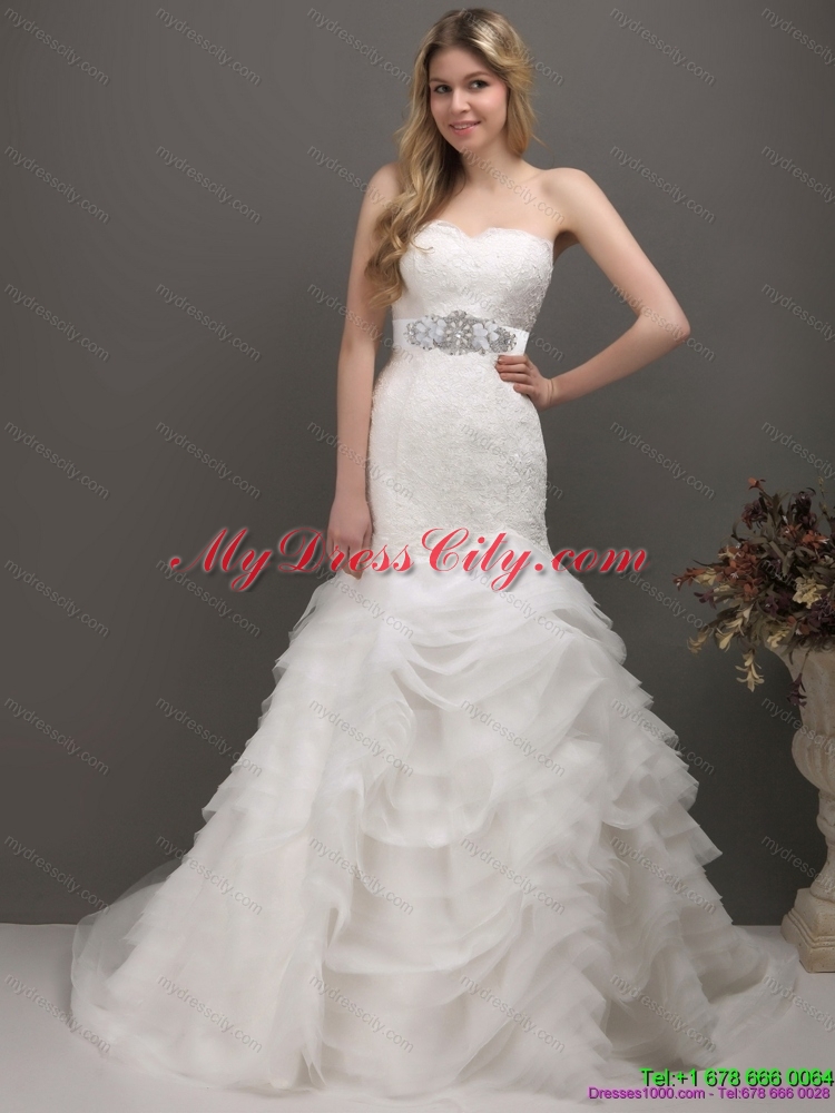 2015 Fashionable Sweetheart Wedding Dress with Lace and Appliques