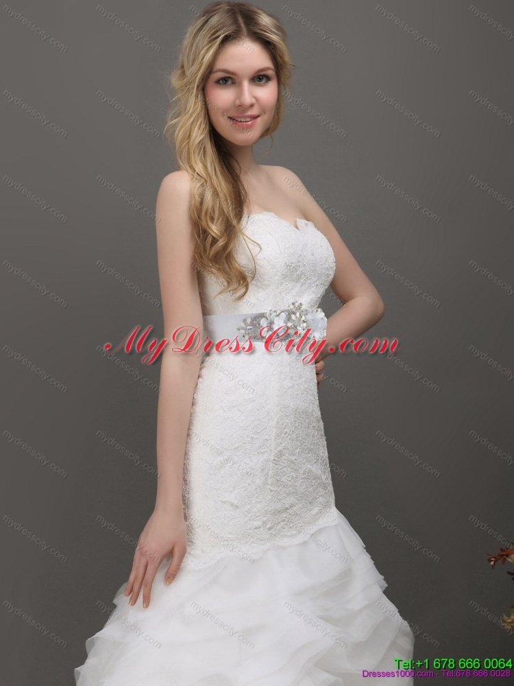 2015 Fashionable Sweetheart Wedding Dress with Lace and Appliques