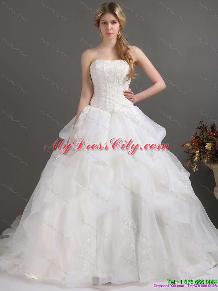 2015 Popular Strapless Lace Wedding Dress with Brush Train