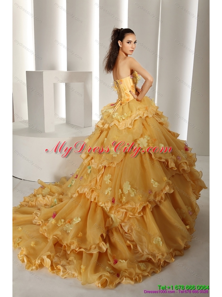 2015 Strapless Gold colored Wedding Dresses with Hand Made Flower and Chapel Train