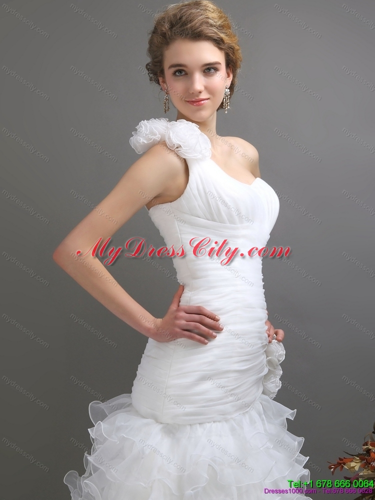 2015 Exquisite One Shoulder Wedding Dress with Ruching and Hand Made Flowers