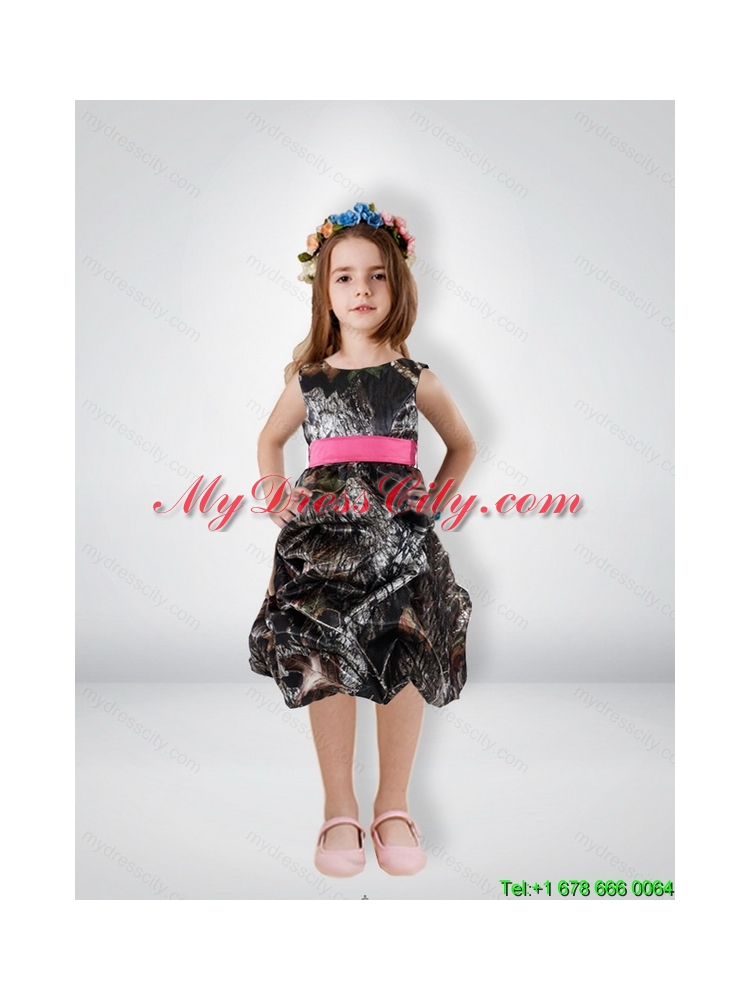 Fashionable Knee Length Little Girl Pageant Dreses with Sashes