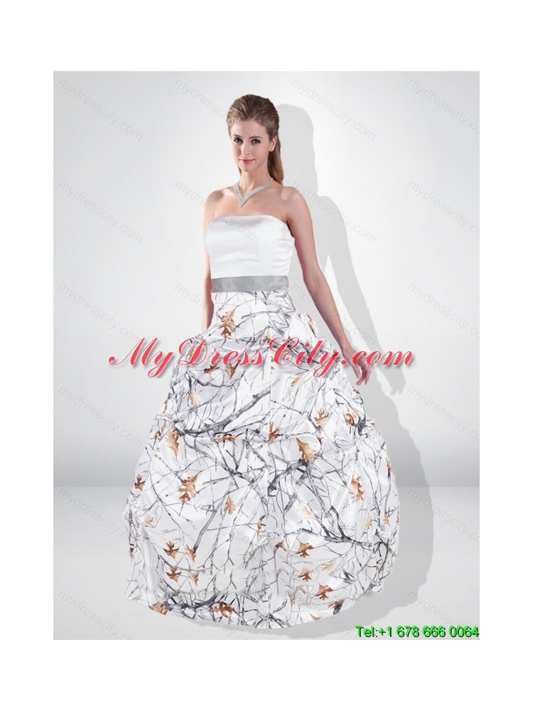 2015 Elegant Ball Gown Strapless Camo Wedding Dresses with Belt