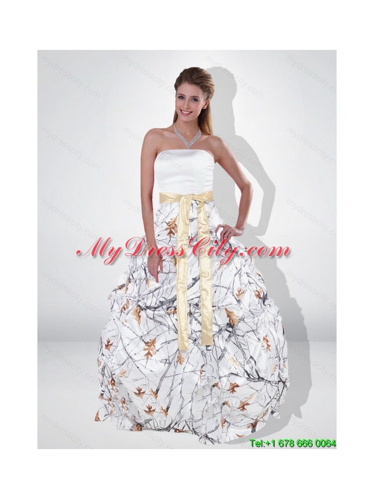 2015 Elegant Ball Gown Strapless Camo Wedding Dresses with Belt