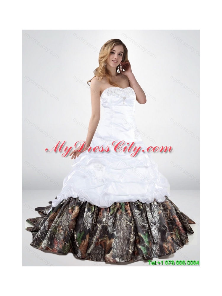 2015 Elegant Lace Up Beaded Camo Wedding Dresses with Chapel Train