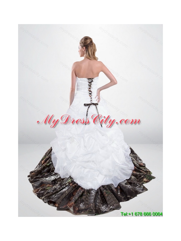 2015 Elegant Lace Up Beaded Camo Wedding Dresses with Chapel Train