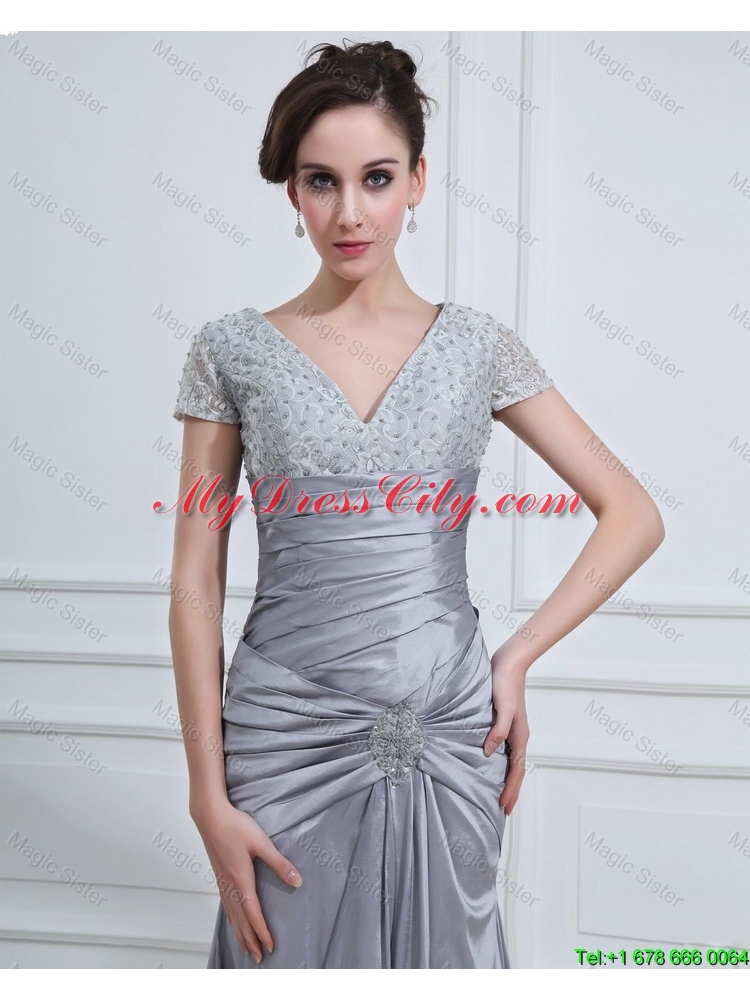 Wonderful Mermaid V Neck Prom Dresses with Beading in Silver