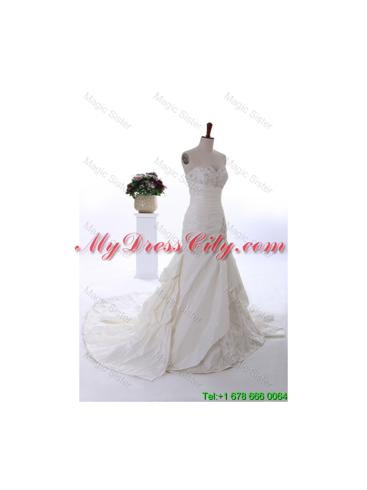 Custom Made Embroidery Wedding Dresses with Court Train