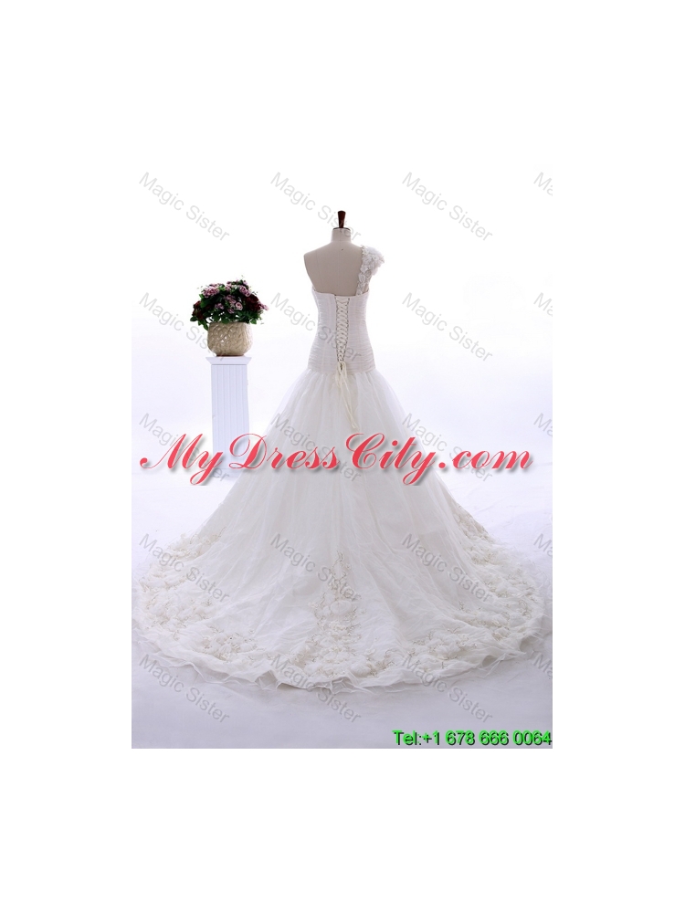 Great Appliques and Hand Made Flowers Court Train Wedding Gowns