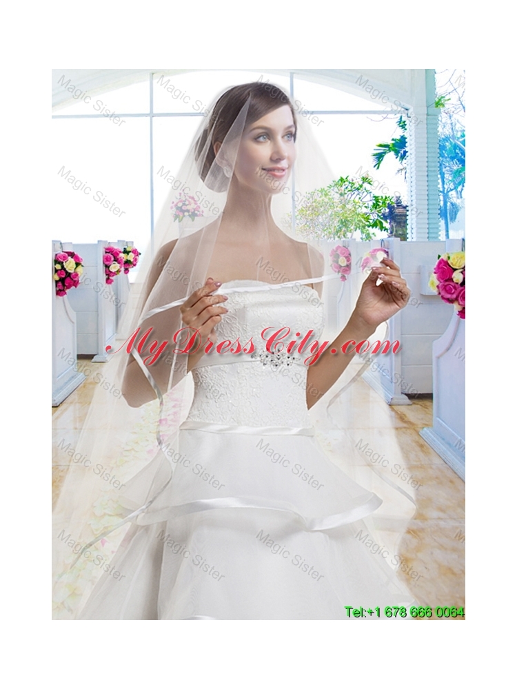 Fashionable Ruffled Layers Bridal Dresses with Brush Train