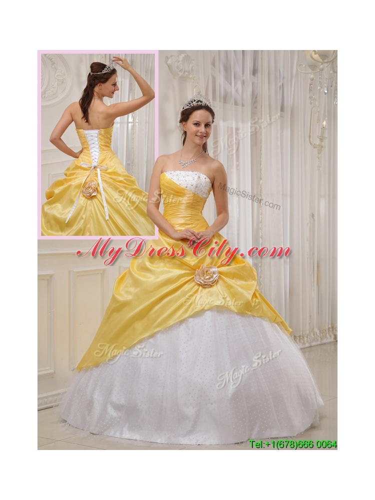 2016  Pretty Yellow Ball Gown Strapless Quinceanera Dresses