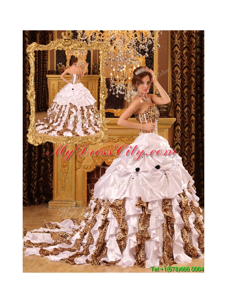 2016  Unique  Ball Gown Strapless Brush Train White Quinceanera Dresses