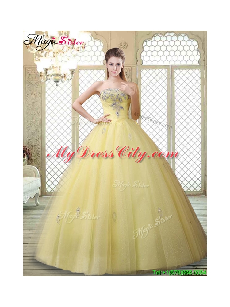 2016 Romantic Strapless Prom Gowns with Appliques and Beading for Fall