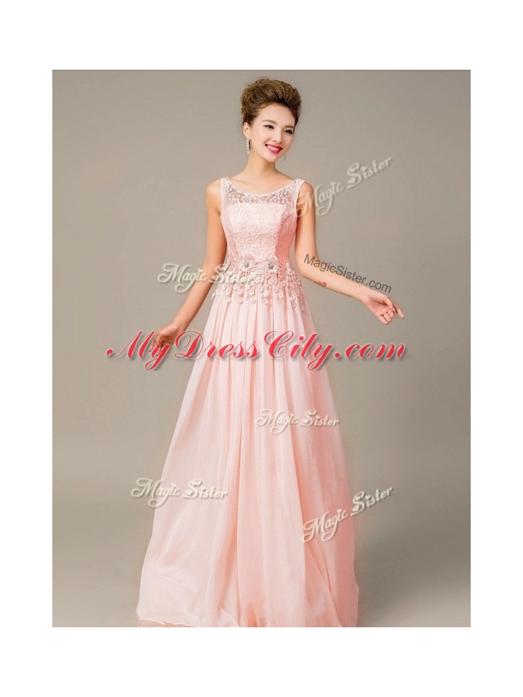 Beautiful Scoop Empire Prom Dresses with Appliques and Lace