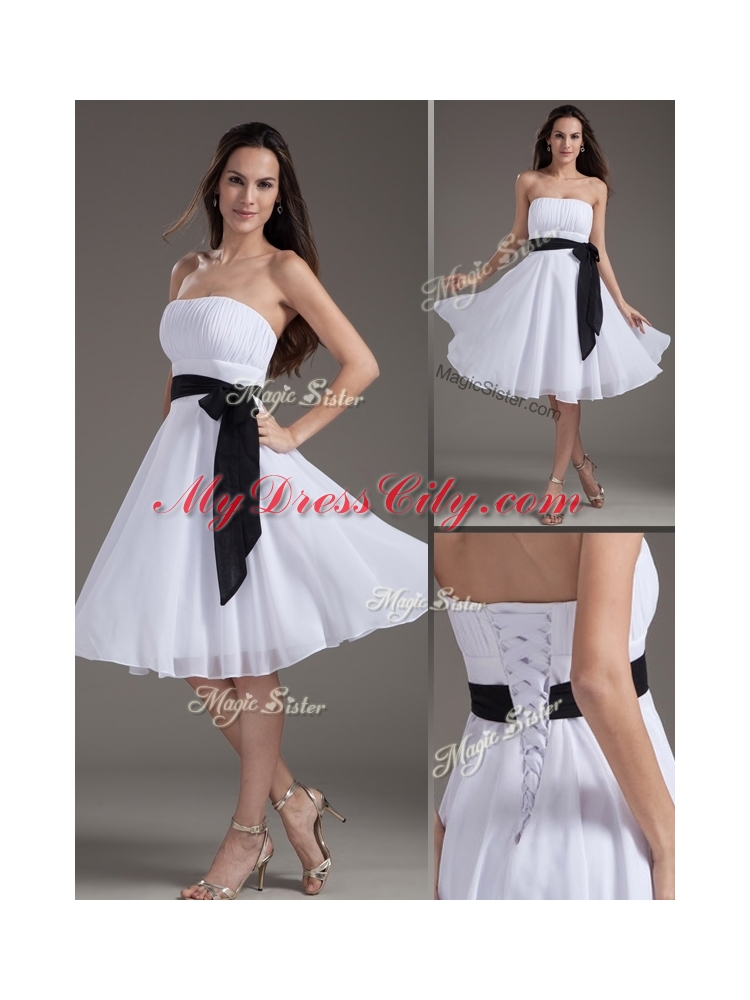 Elegant Strapless Sash White Short Prom Dress for Homecoming