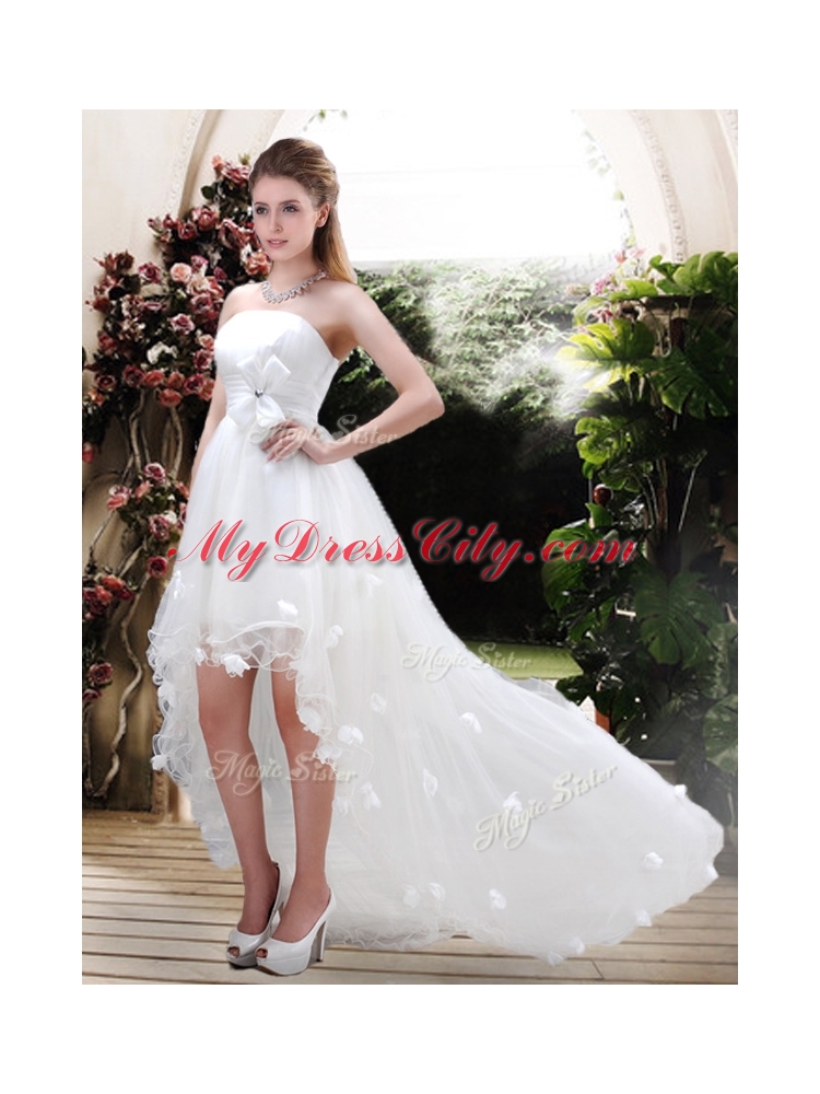 2016 Beautiful Strapless High Low Wedding Dresses with Appliques and Belt