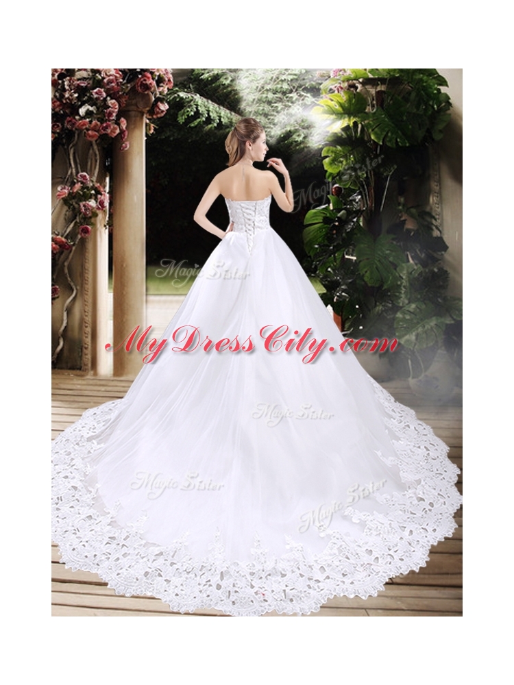 New Style Ball Gown Sweetheart Chapel Train Wedding Dresses with Appliques