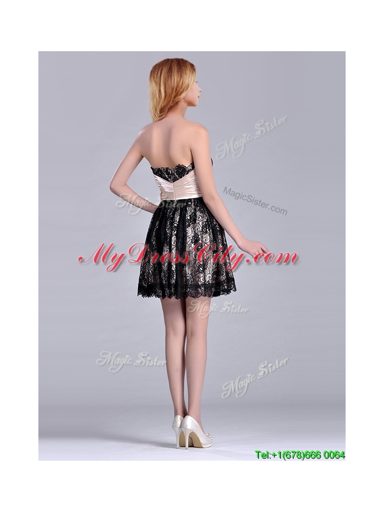 Modern Strapless Black Short Dama Dress with Lace and Belt