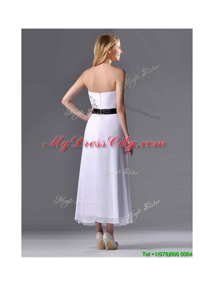 Popular Tea Length White Dama Dress with Appliques and Belt