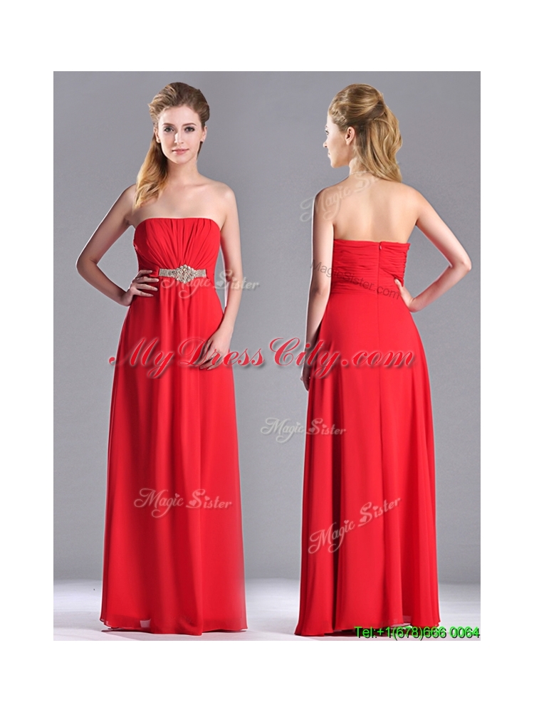 Beautiful Strapless Chiffon Red Dama Dress with Beading and Ruching