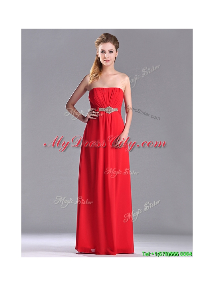 Beautiful Strapless Chiffon Red Dama Dress with Beading and Ruching