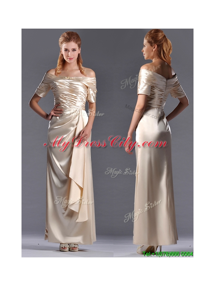 Latest Column Off the Shoulder Ruching Mother Dress in Champagne