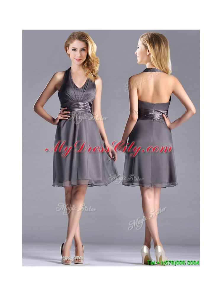 Romantic Chiffon Halter Top Knee Length Prom Dress in Grey