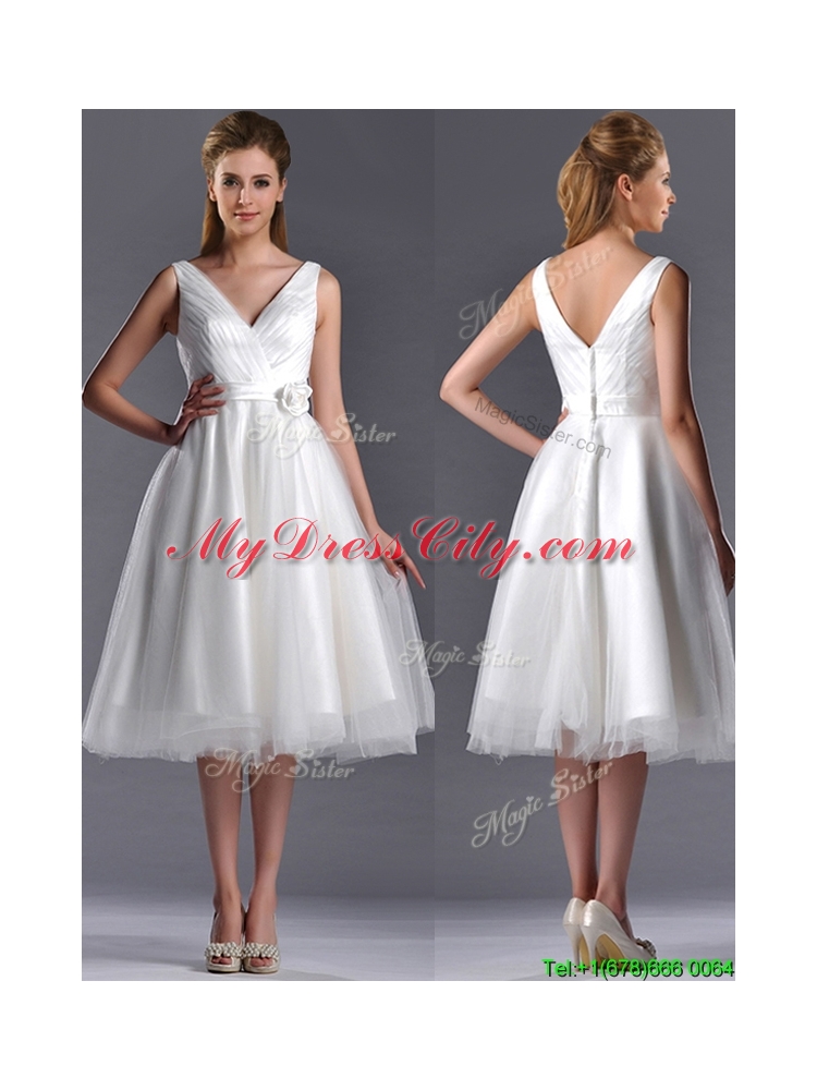 New Style A Line V Neck Hand Crafted Wedding Dress in Tulle