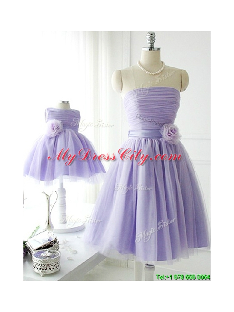 Cheap Handcrafted Flower Tulle Lavender Bridesmaid Dress with Strapless