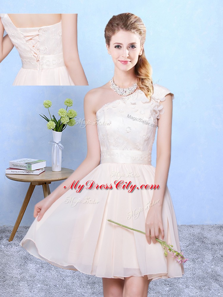 Knee Length Champagne Court Dresses for Sweet 16 Chiffon Cap Sleeves Appliques