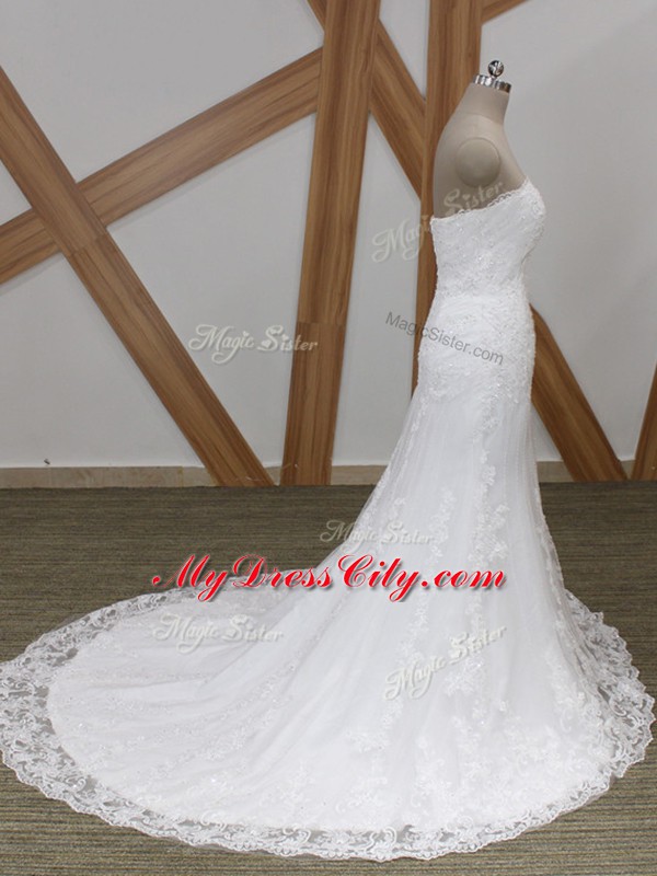 Edgy White Scalloped Lace Up Lace Bridal Gown Brush Train Sleeveless