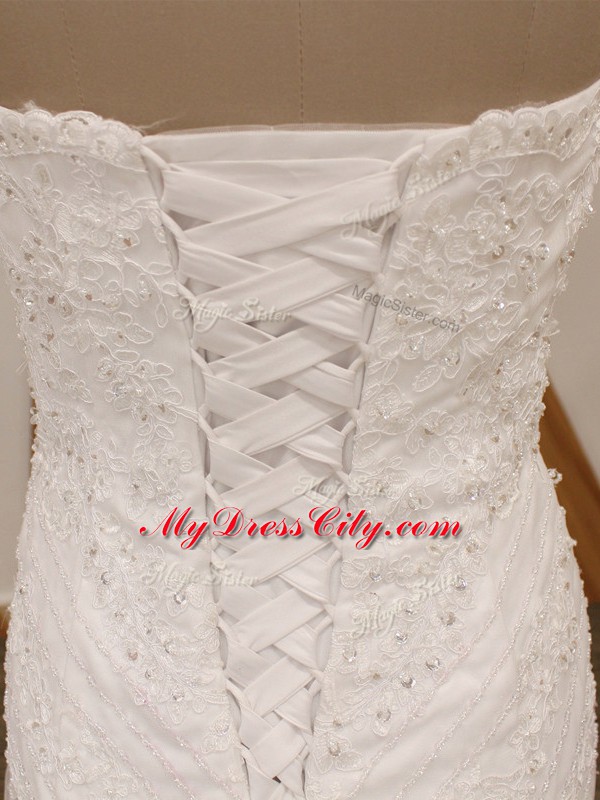 Edgy White Scalloped Lace Up Lace Bridal Gown Brush Train Sleeveless