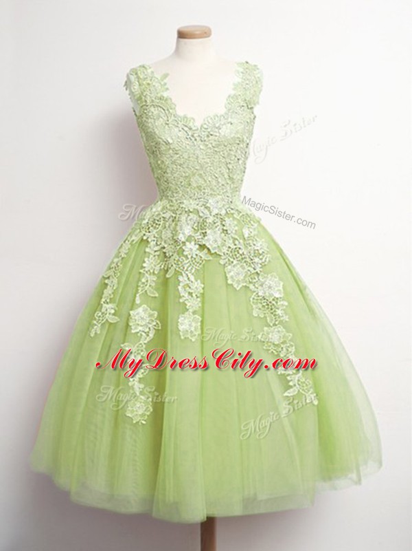 Cute Tulle Sleeveless Knee Length Dama Dress for Quinceanera and Appliques