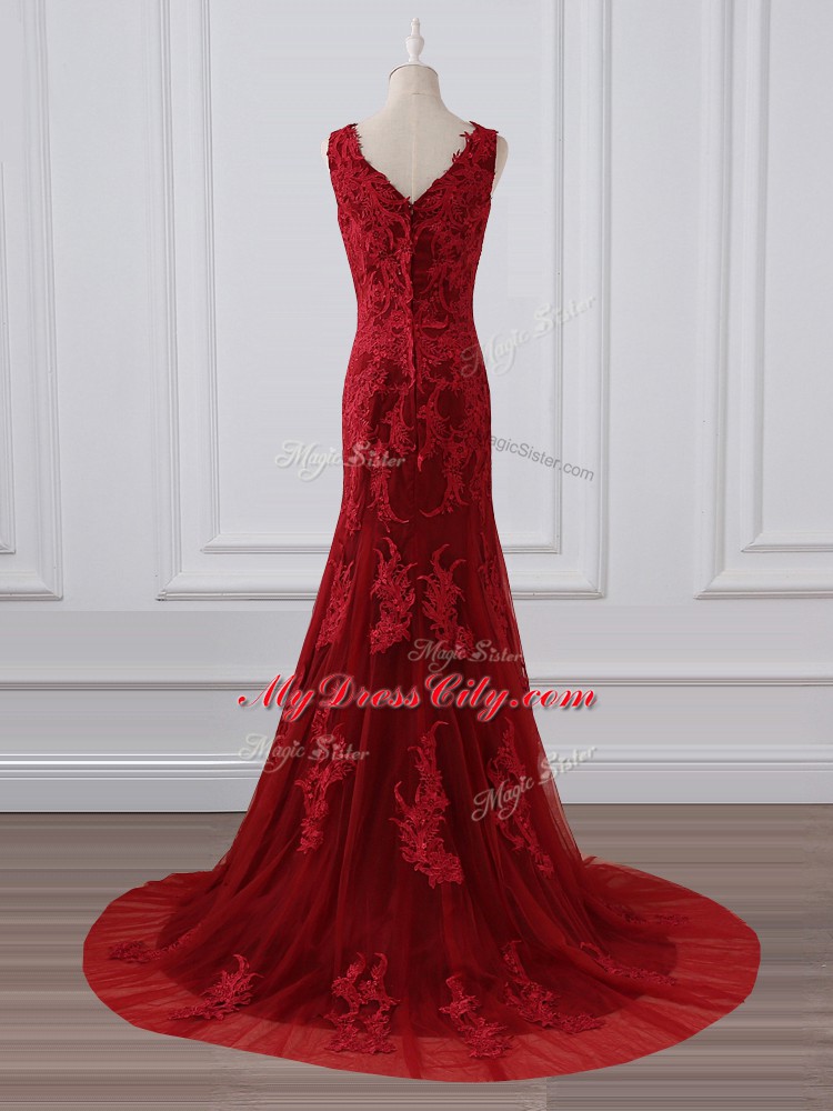 Trendy V-neck Sleeveless Mother of Groom Dress Brush Train Lace and Appliques Red Lace