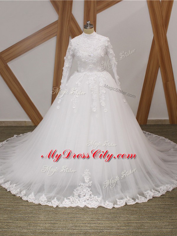 Decent White Ball Gowns Lace and Appliques Wedding Gowns Zipper Tulle Long Sleeves