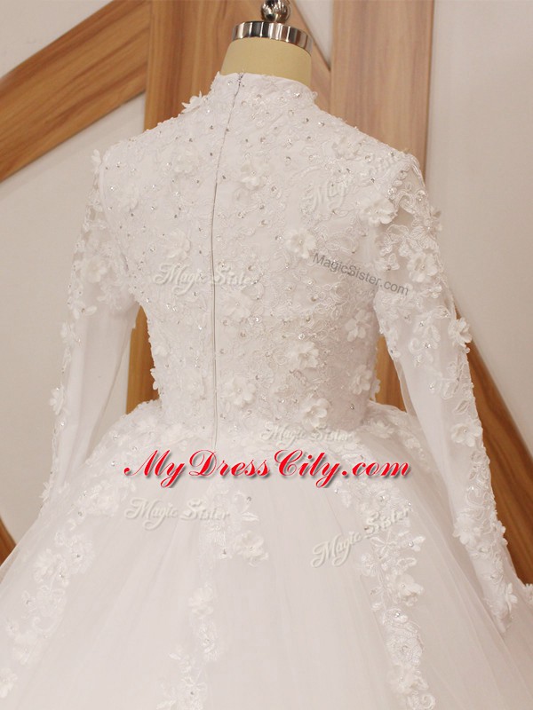 Decent White Ball Gowns Lace and Appliques Wedding Gowns Zipper Tulle Long Sleeves