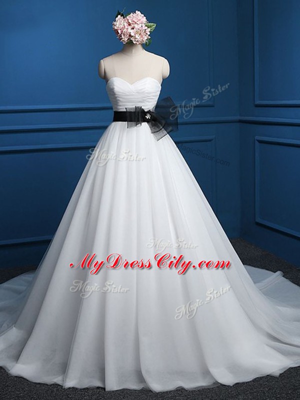 Lovely Sleeveless Ruching and Bowknot Lace Up Wedding Dress with White Court Train