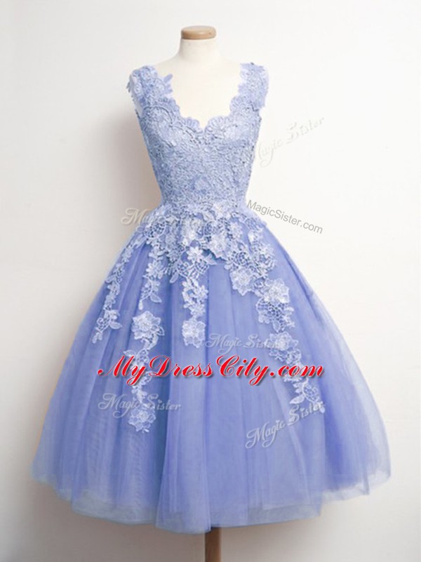 Knee Length Lace Up Bridesmaid Dress Lavender for Prom and Party and Wedding Party with Appliques