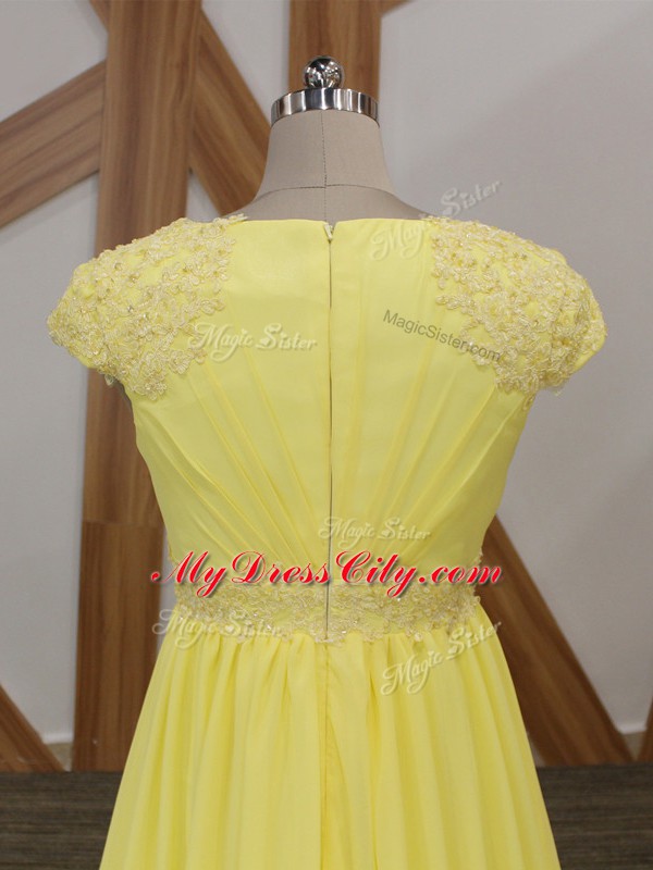 V-neck Short Sleeves Chiffon Homecoming Dress Lace and Appliques Brush Train Zipper