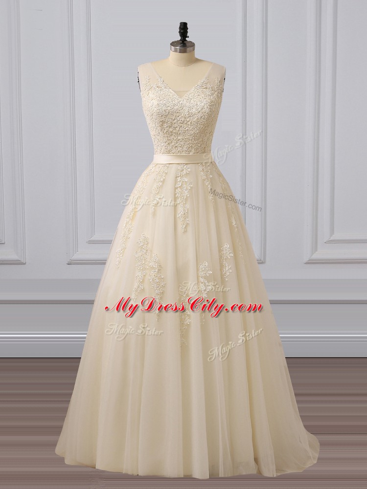 Exquisite V-neck Sleeveless Homecoming Dress Brush Train Lace and Appliques Champagne Tulle