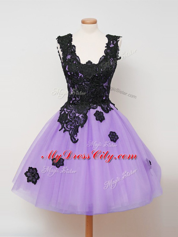 Glamorous Sleeveless Tulle Knee Length Zipper Dama Dress for Quinceanera in Lilac with Appliques