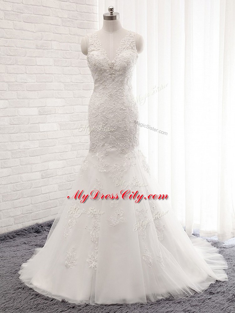 Decent White Tulle Clasp Handle Bridal Gown Sleeveless Brush Train Lace