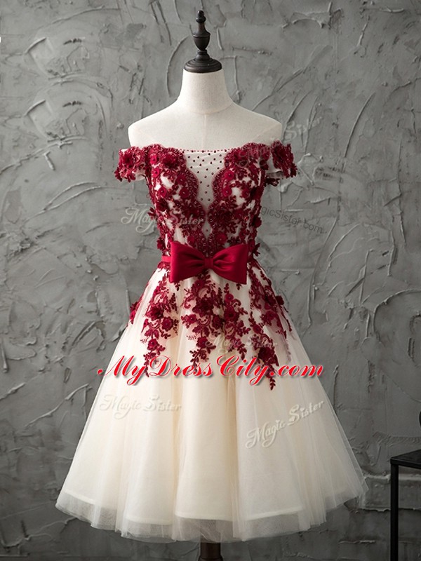 Fantastic Champagne A-line Appliques and Bowknot Dama Dress for Quinceanera Lace Up Tulle Sleeveless Knee Length