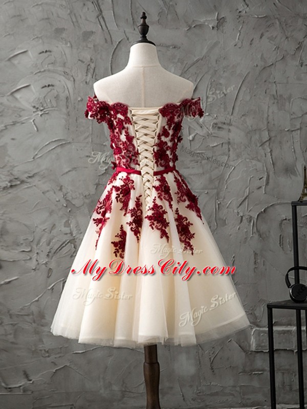 Fantastic Champagne A-line Appliques and Bowknot Dama Dress for Quinceanera Lace Up Tulle Sleeveless Knee Length