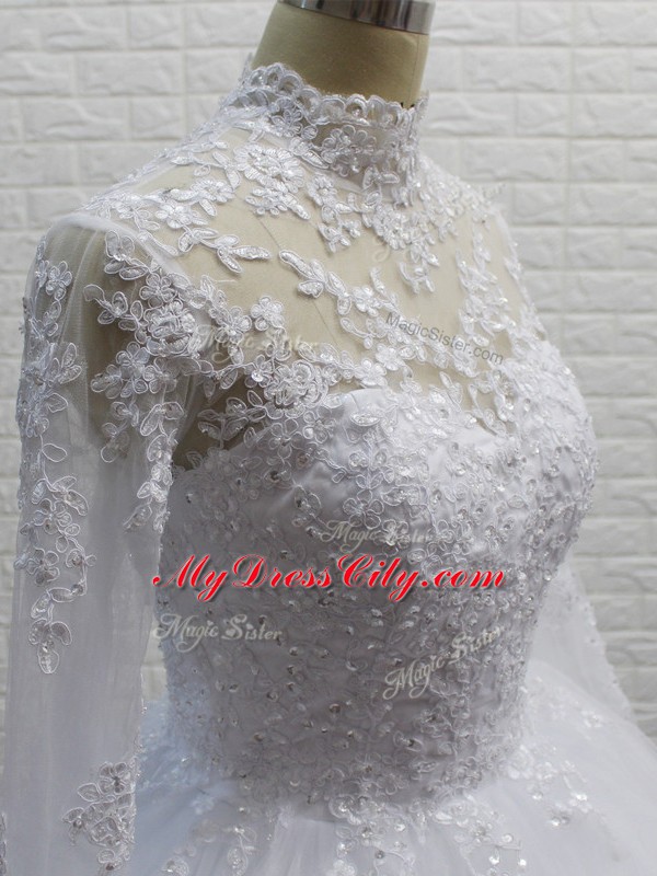 Long Sleeves Lace Clasp Handle Wedding Gown with White Brush Train