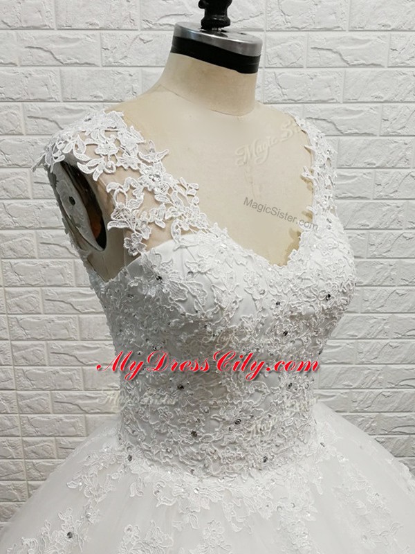 Sleeveless Lace Clasp Handle Bridal Gown with White Brush Train